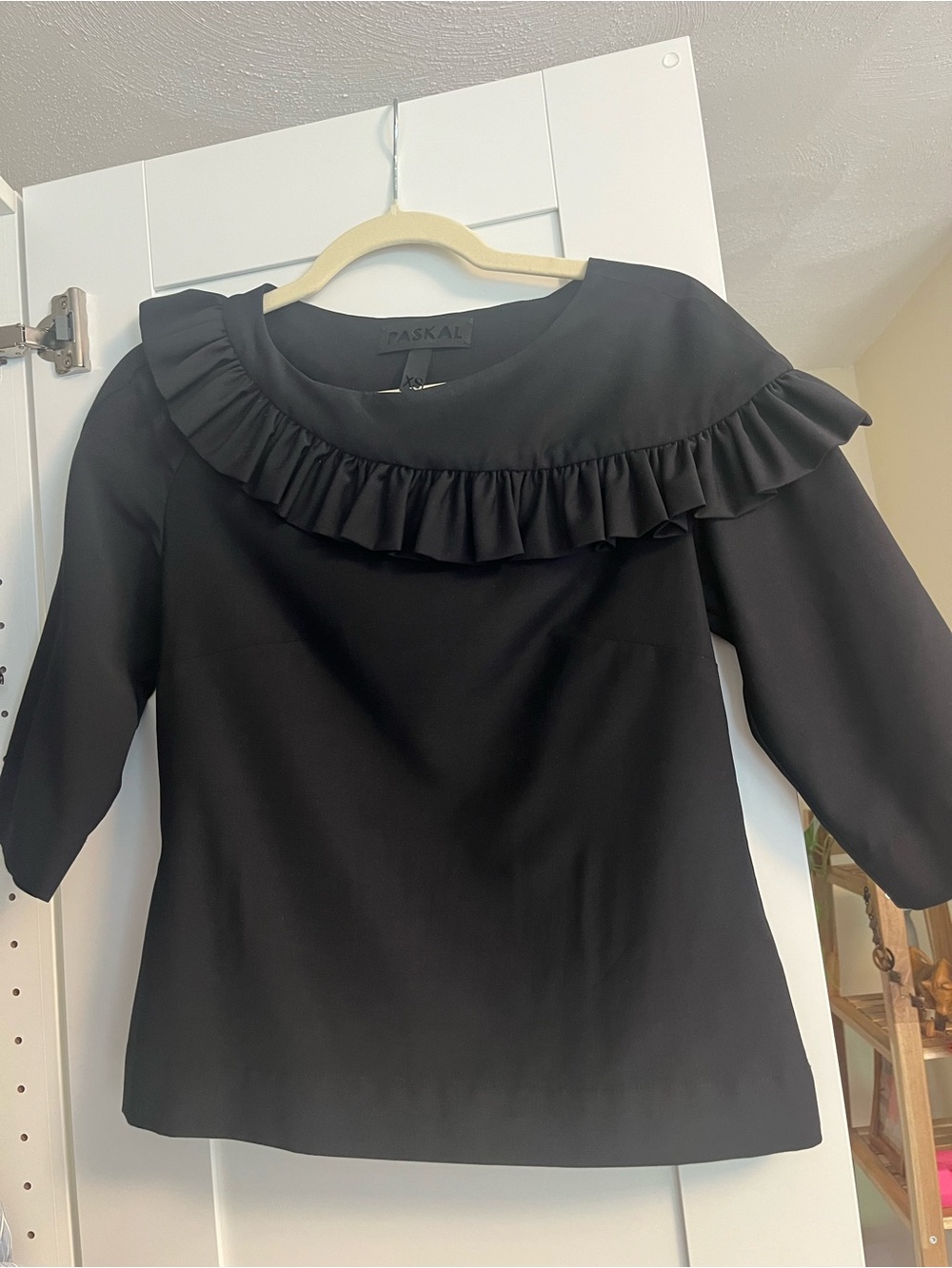 Paskal Ruffled  Black Top